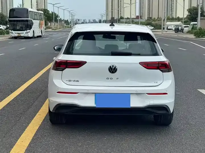 Golf 2023 200TSI DSG Pro 8