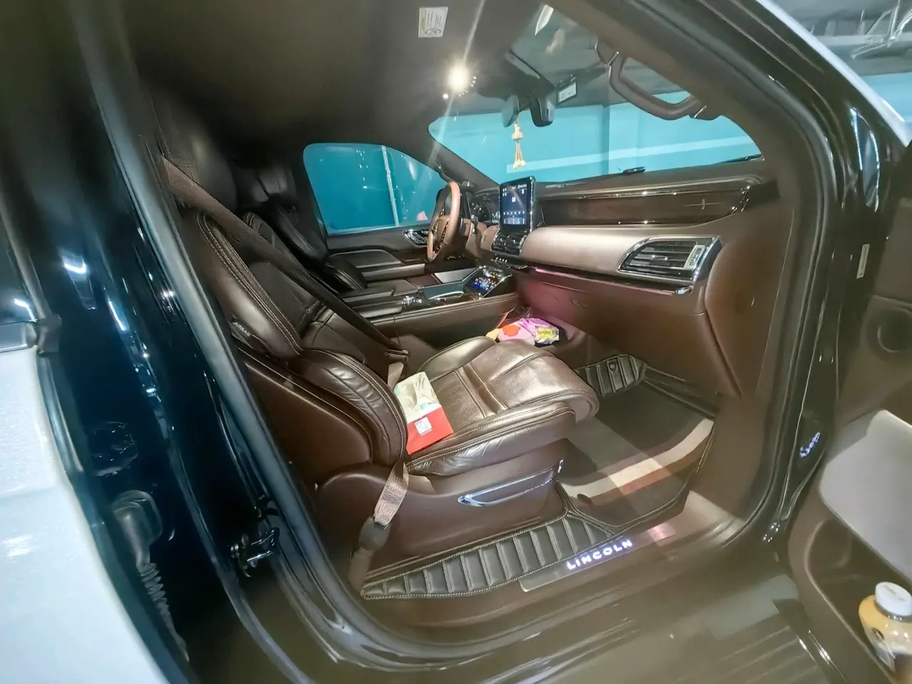 Lincoln Navigator (Imported) 2020 Navigator 3.5T Presidential Series Automatic Gear 7