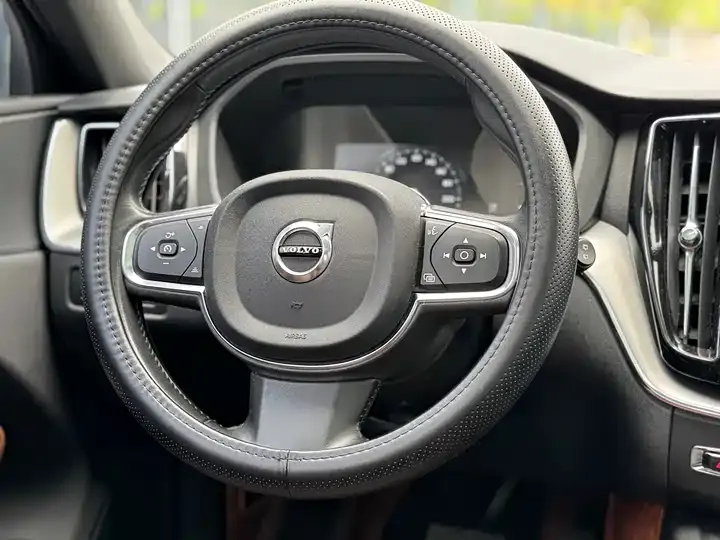 Volvo XC60 2021 T5 4-wheel-drive Zhiyi Deluxe Edition 10