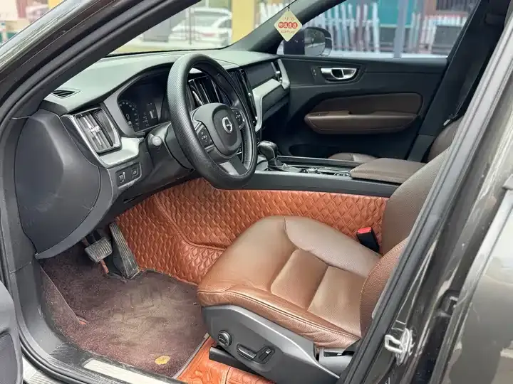 Volvo XC60 2021 T5 4-wheel-drive Zhiyi Deluxe Edition 7