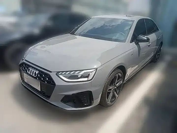 Audi A4L 2025 2 million Pleasant Edition 40 TFSI Deluxe Dynamic - View 1