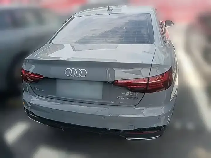 Audi A4L 2025 2 million Pleasant Edition 40 TFSI Deluxe Dynamic 10