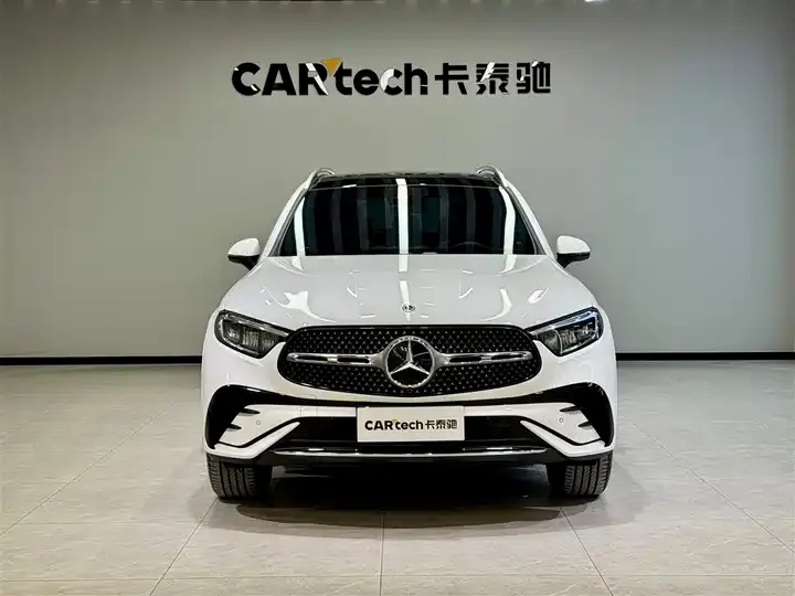 Mercedes Benz GLC 2025 changed to GLC 300 L 4MATIC dynamic 5 seats 3