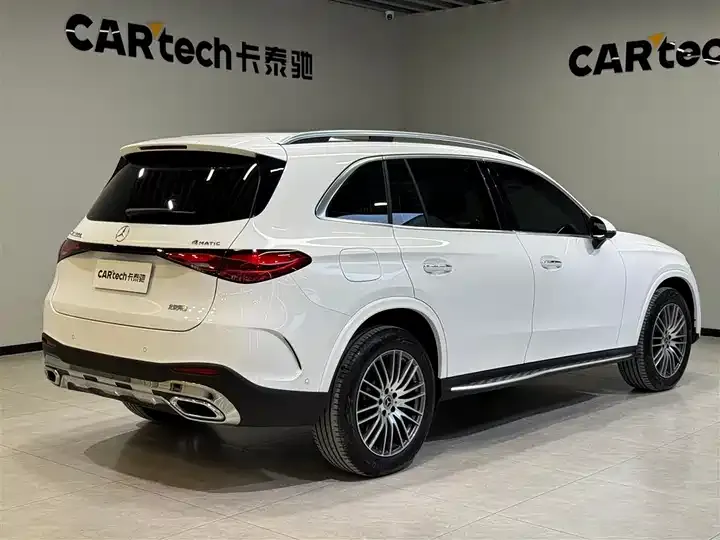 Mercedes Benz GLC 2025 changed to GLC 300 L 4MATIC dynamic 5 seats 4