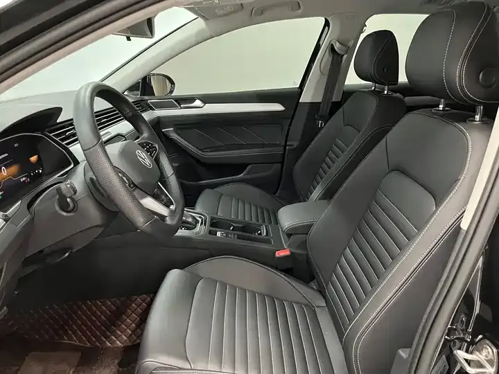 Magotan 2023 2 million Commemorative Edition 280TSI DSG Leading Model 12
