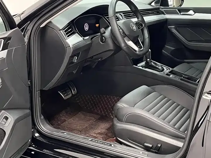 Magotan 2023 2 million Commemorative Edition 280TSI DSG Leading Model 7