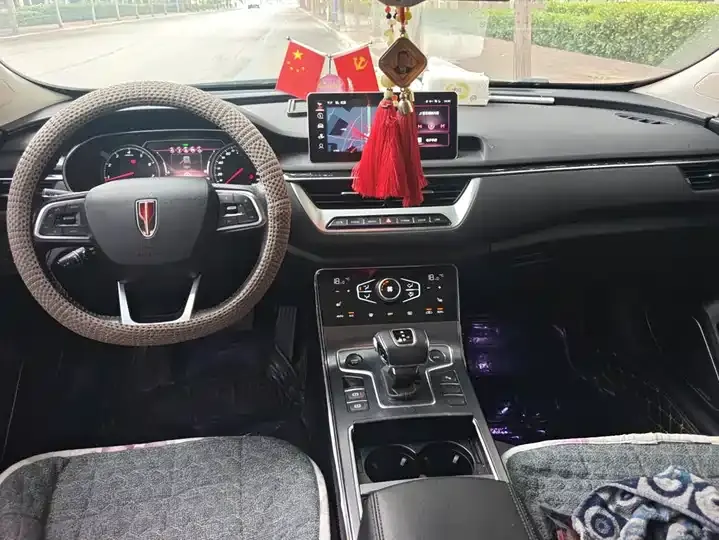 HongQi H5 2022 Classic to 1.8T Auto Zhilian Flag Edition 12