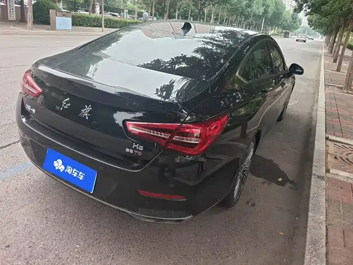 HongQi H5 2022 Classic to 1.8T Auto Zhilian Flag Edition 3