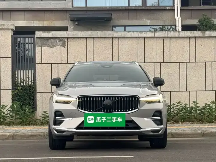 Volvo XC60 2023 B5 4-wheel-drive Zhiyi Deluxe Edition 3