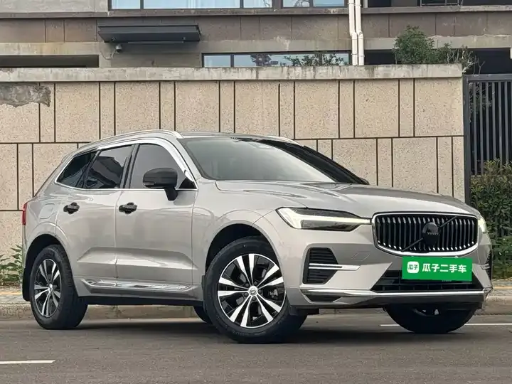 Volvo XC60 2023 B5 4-wheel-drive Zhiyi Deluxe Edition 4