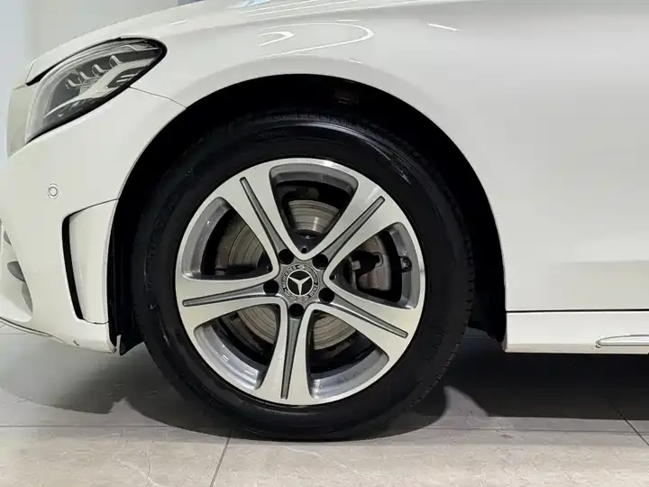 Mercedes Benz Class C 2021 C 260 L Sports Edition 10
