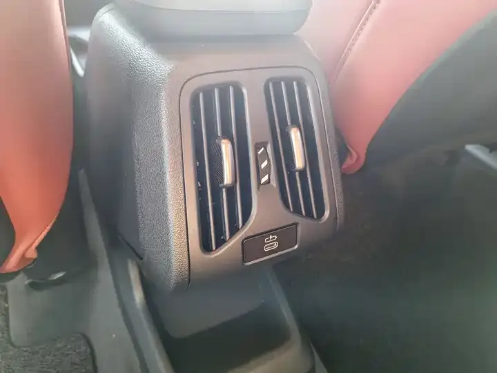 BMW X1 2026 sDrive25Li M Sport Suit 11