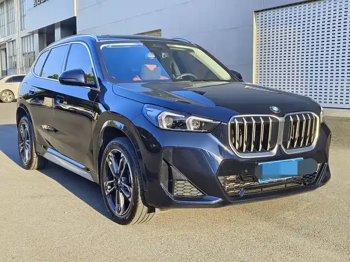 BMW X1 2026 sDrive25Li M Sport Suit 3