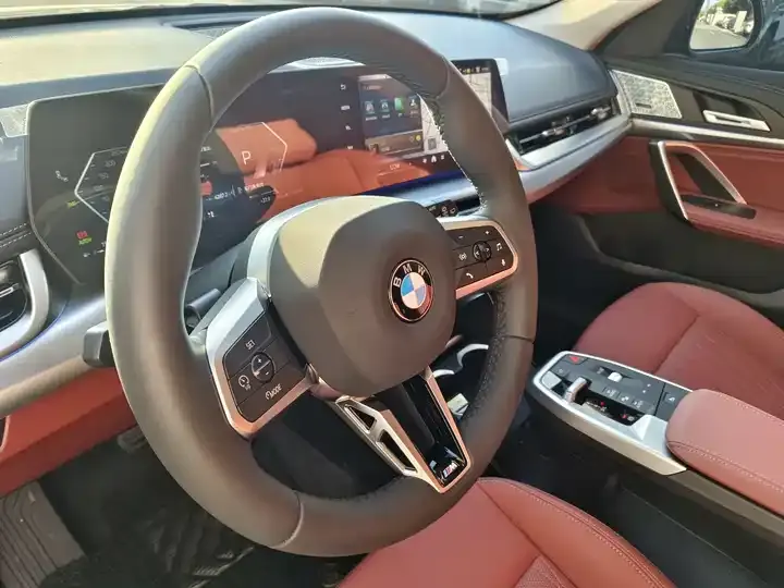 BMW X1 2026 sDrive25Li M Sport Suit 6