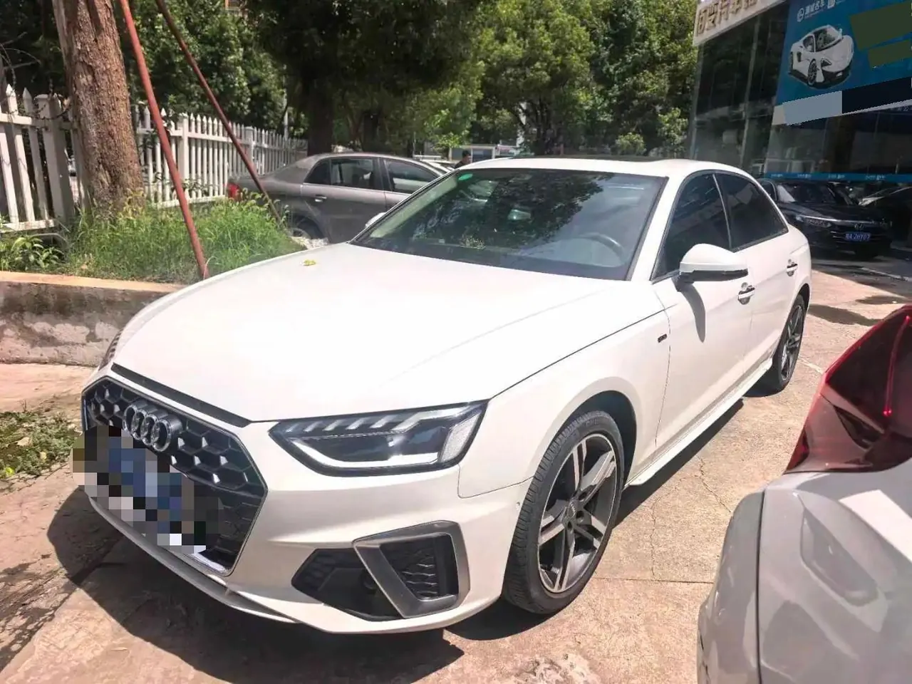 Audi 2020 A4L 2.0TFSI 40TFSI Deluxe Dynamic Automatic - View 1