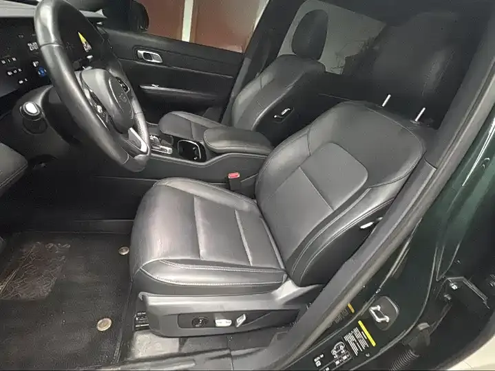 Li ONE 2021 extended 6-seat version 10