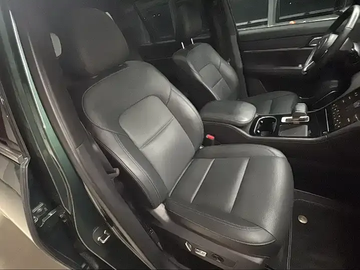 Li ONE 2021 extended 6-seat version 11