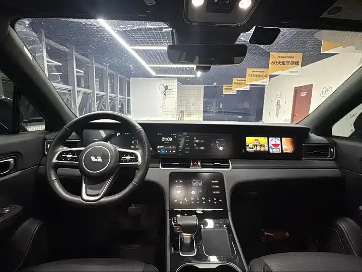 Li ONE 2021 extended 6-seat version 7
