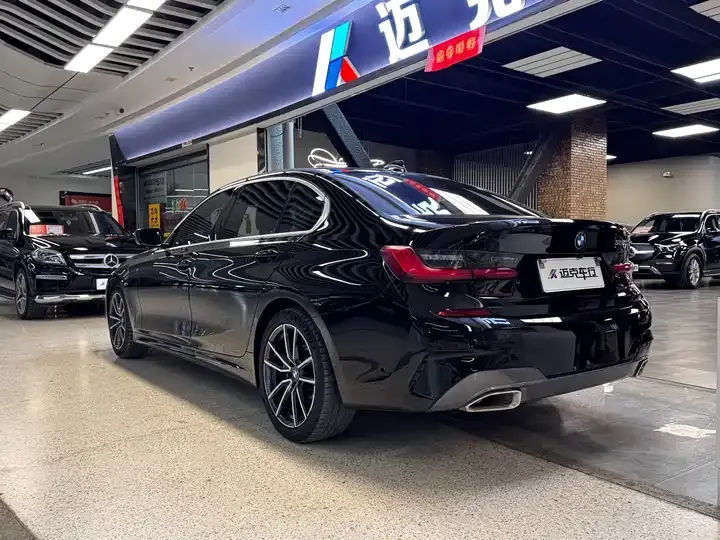 BMW 3 Series 2021 Change 325Li M Sports Suit 3