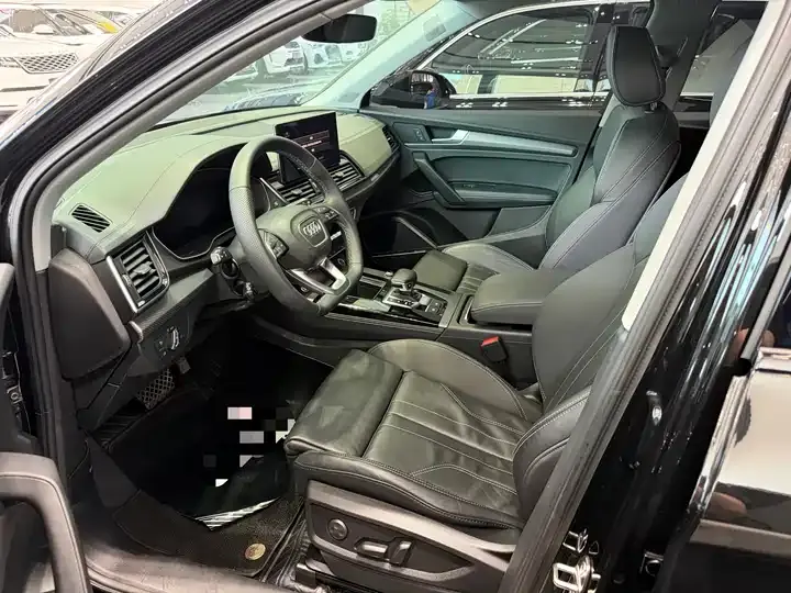 Audi Q5L 2021 45 TFSI Deluxe Elegant 4