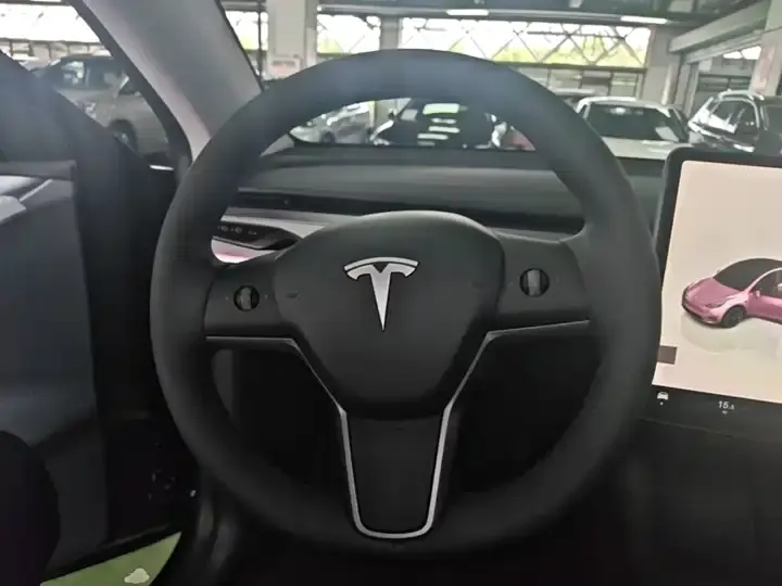 Model Y 2024 rear-wheel drive version 11