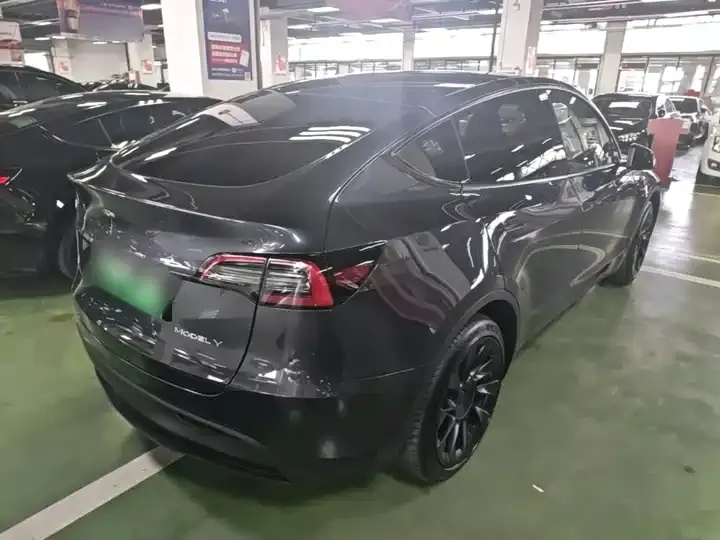 Model Y 2024 rear-wheel drive version 7