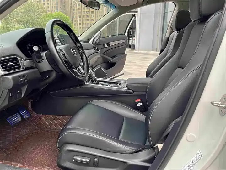 Yingshi 2019 260TURBO exquisite version of the country VI 11