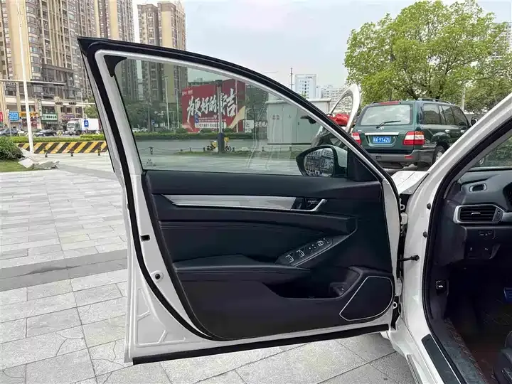 Yingshi 2019 260TURBO exquisite version of the country VI 9