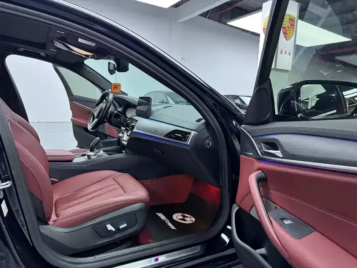 BMW 5 Series 2022 530Li Leading M Sports Suit 4