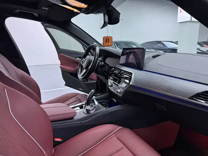 BMW 5 Series 2022 530Li Leading M Sports Suit 5
