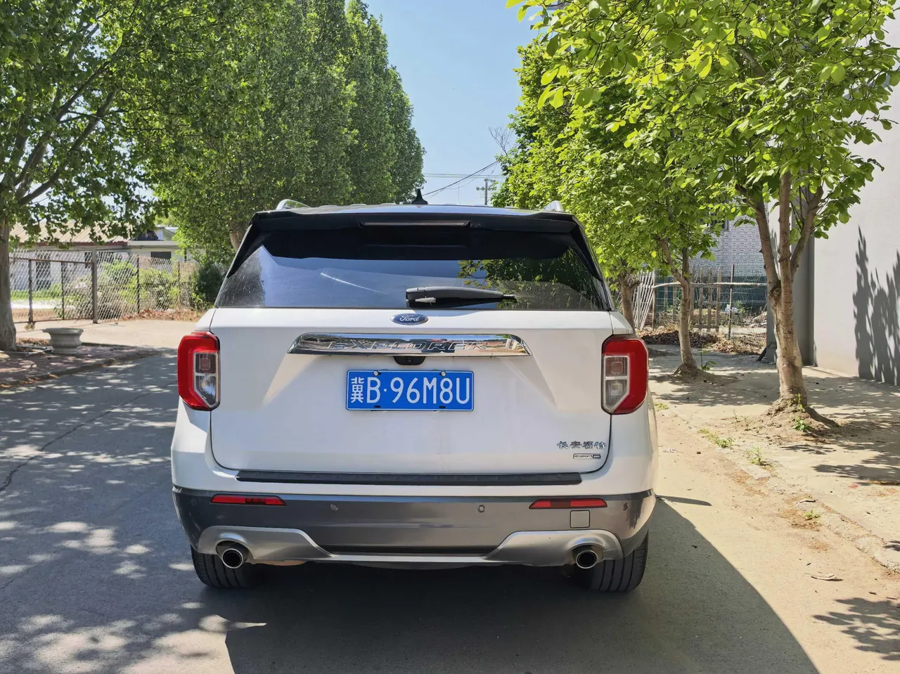 Ford 2020 Explorer 2.3T EcoBoost 285 Four-wheel Drive Titanium Edition 6-seat Automatic Gear 5