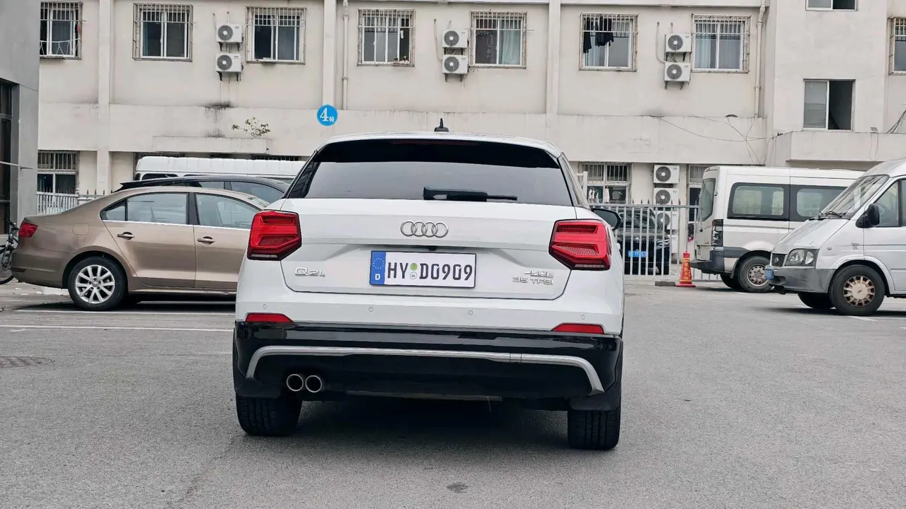 Audi 2020 Q2L 1.4TFSI 35TFSI Fashion Dynamic Automatic 7