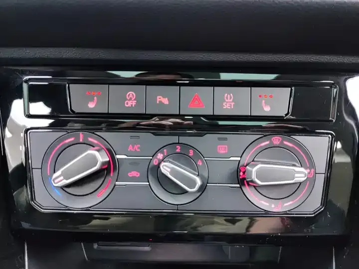 Jetta VS7 2022 Black Front Edition 1.4T Auto Enjoy Edition Pro 12