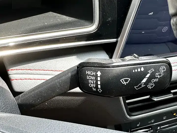 Tiguan L 2022 330TSI automatic two-wheel drive R-Line flagship 11