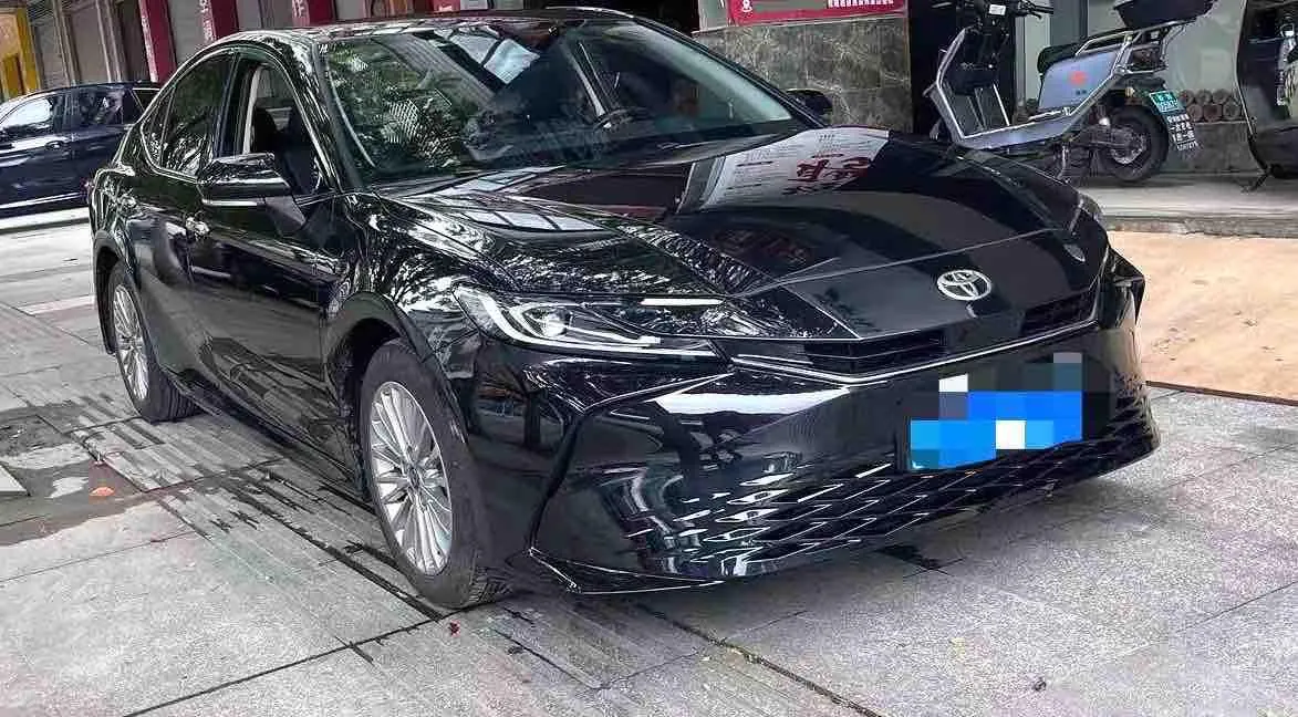 Toyota 2024 Camry 2.0GVP Stepless Deluxe Edition Automatic Transmission 2