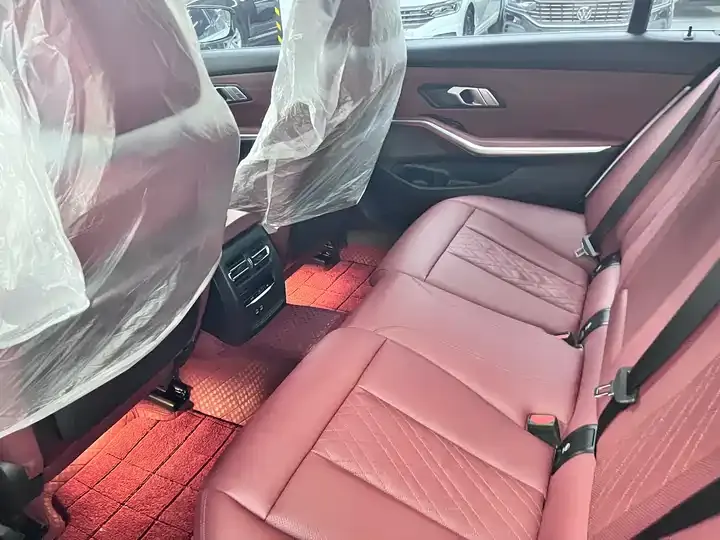 BMW 3 Series 2022 320Li M Sports Suit 10