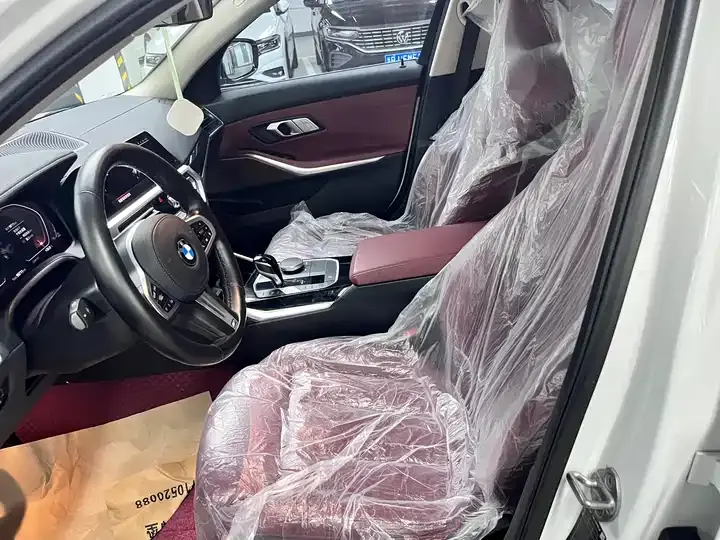 BMW 3 Series 2022 320Li M Sports Suit 4