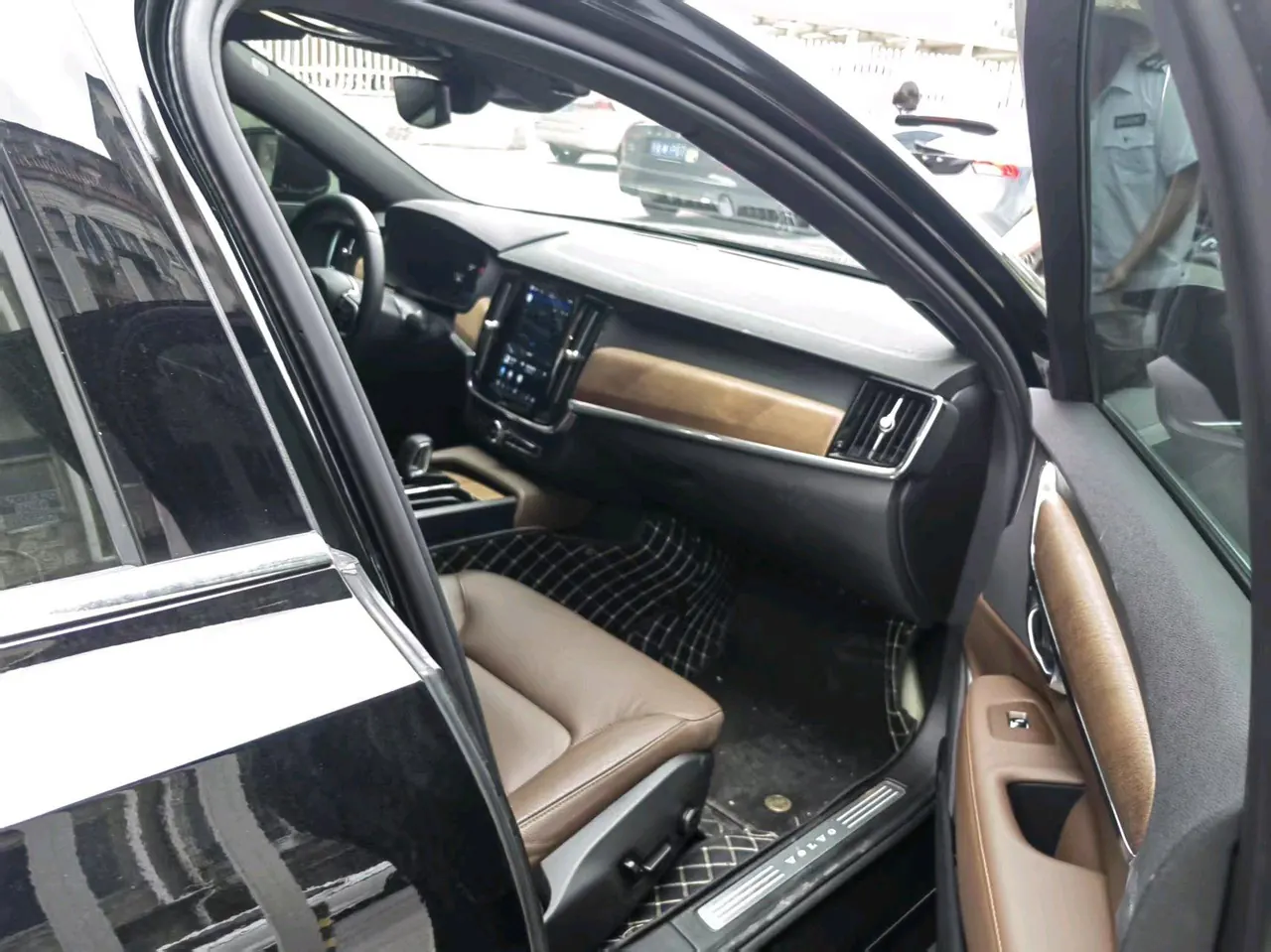 Volvo 2024 S90 48V 2.0T B5 Zhiyi Deluxe Edition Automatic Gear 6