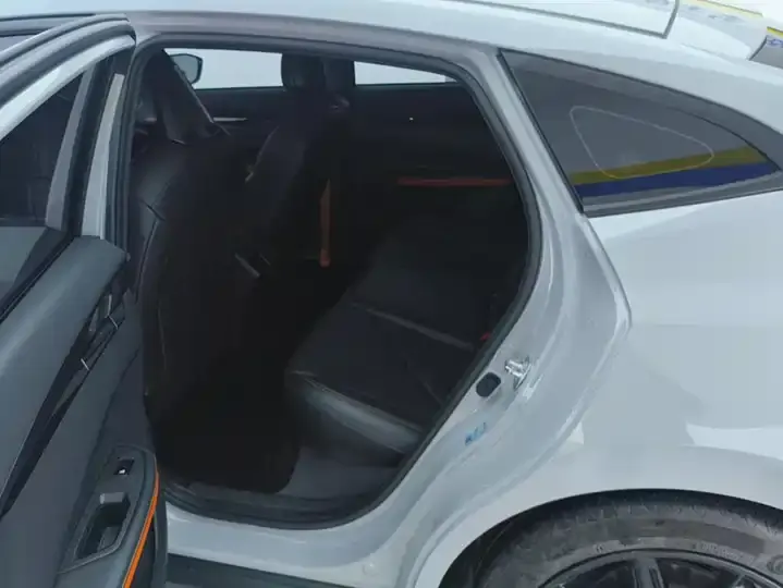 ChangAn UNI-V 2022 1.5T Honorable Model 11