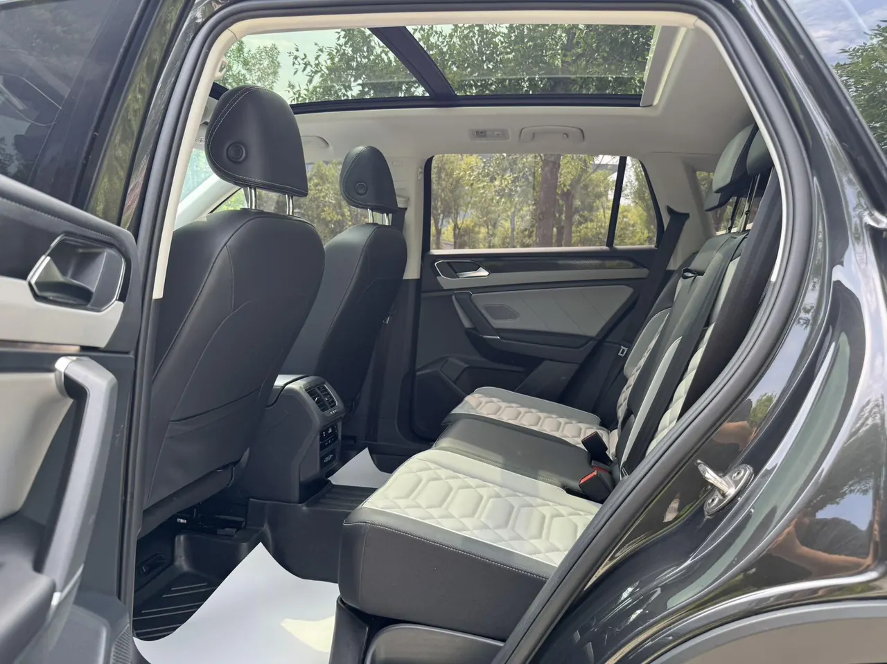 Volkswagen 2023 Tanyue 1.4TSI 280TSI Two-Drive Luxury Plus Advanced Edition Automatic Gear 13