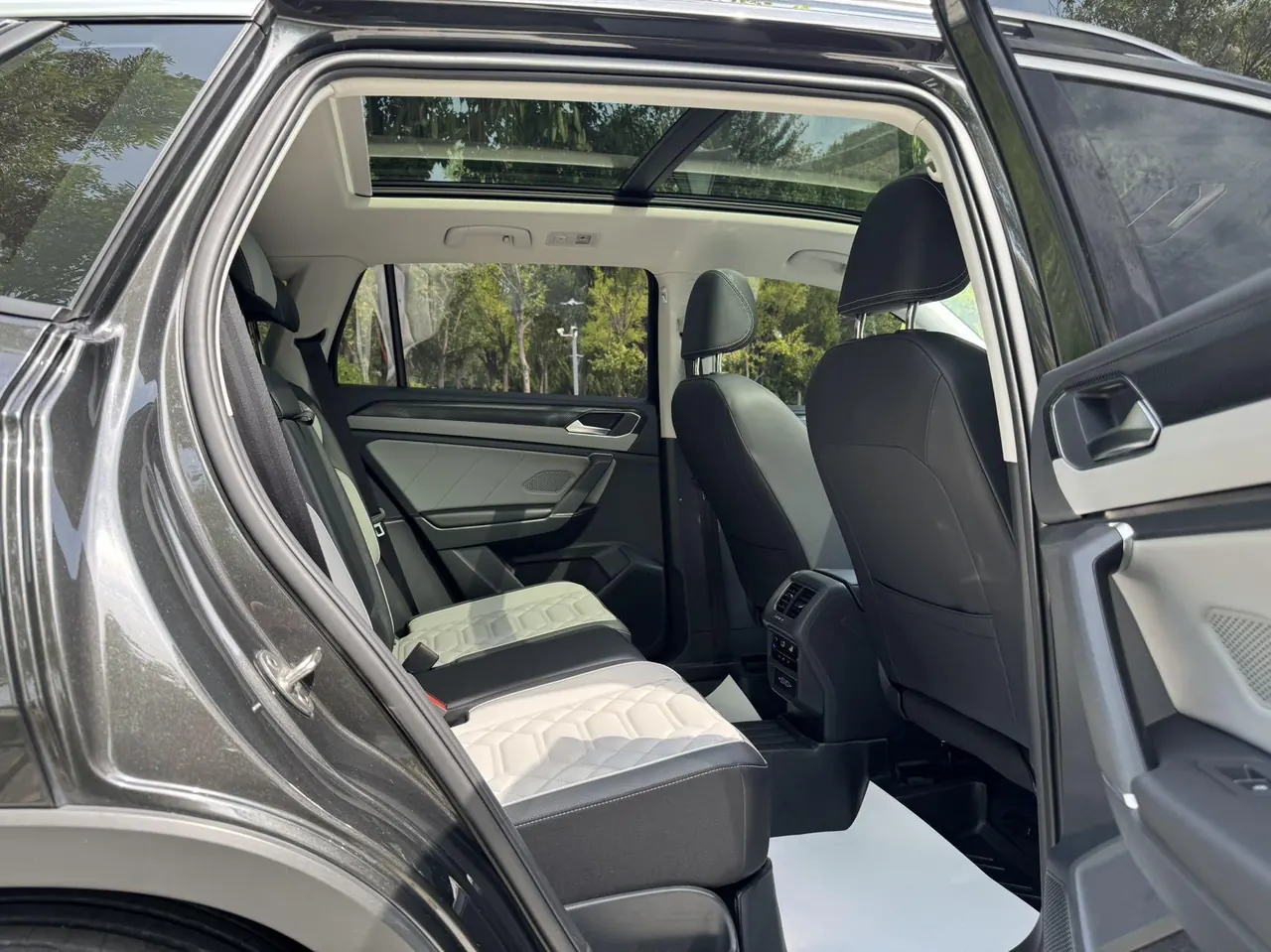 Volkswagen 2023 Tanyue 1.4TSI 280TSI Two-Drive Luxury Plus Advanced Edition Automatic Gear 22