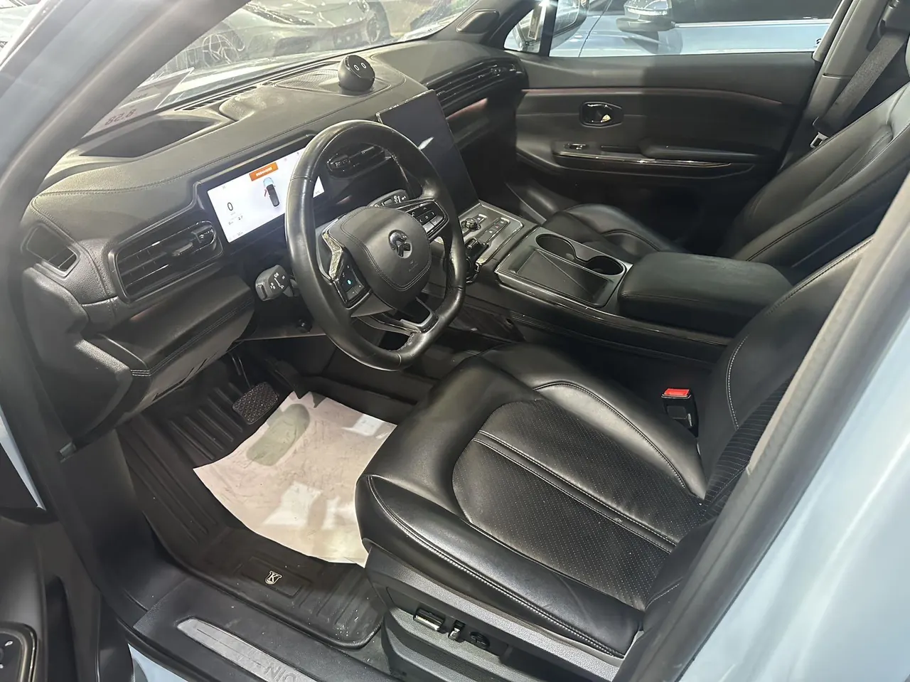 NIO 2020 ES 6 600KM Sports Edition Automatic Gear 4