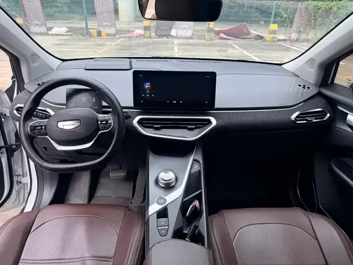 Geely Geometry C 2021 400 Struggle Edition 12