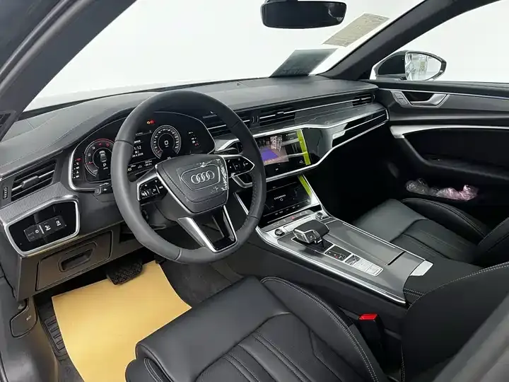Audi A6L 2026 45 TFSI quattro Selected Dynamic Type 7
