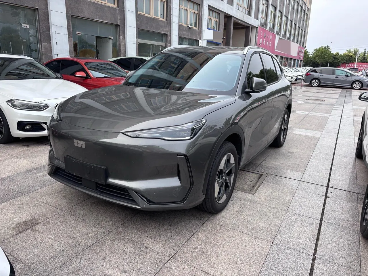 Open image lightbox: Geely Galaxy 2026 E 5 530km sailing version of automatic gear