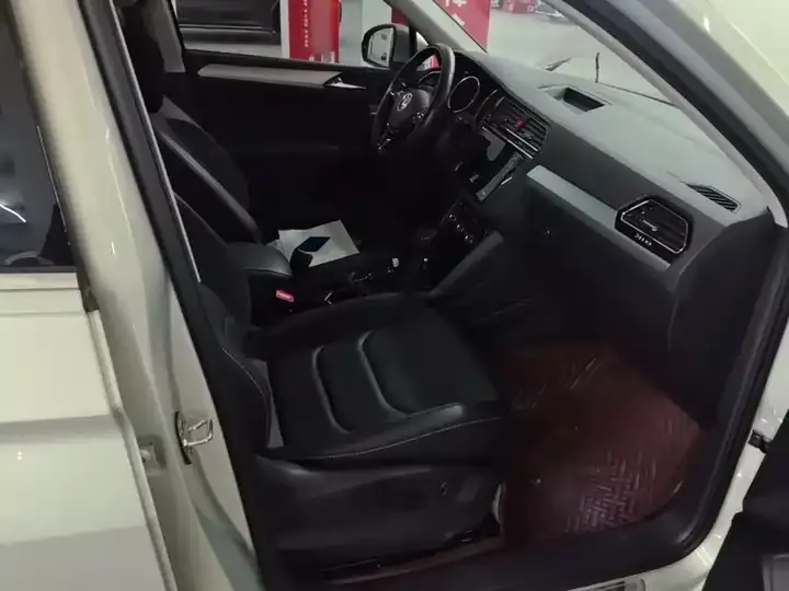 Tiguan L 2021 330TSI Automatic Two-Drive Smart Edition 11