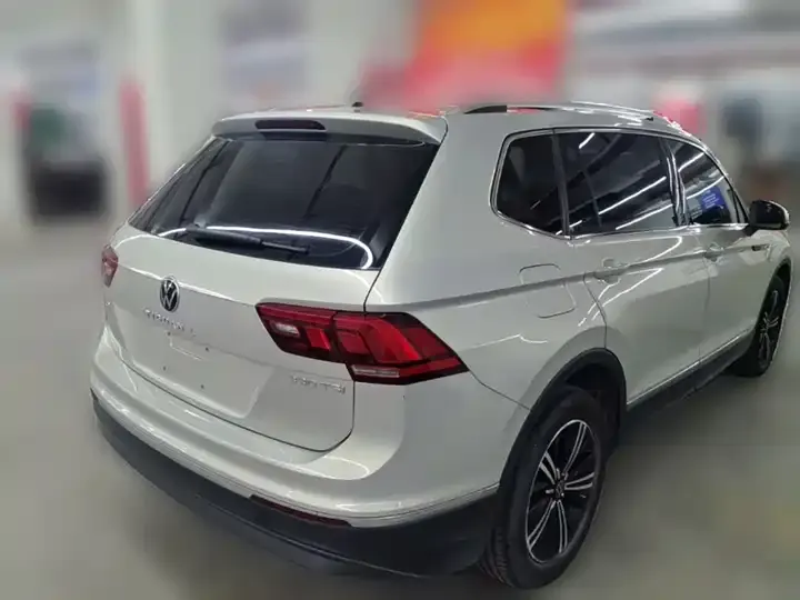 Tiguan L 2021 330TSI Automatic Two-Drive Smart Edition 12