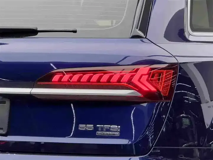 Audi Q7 2021 55 TFSI quattro S line Sport 6