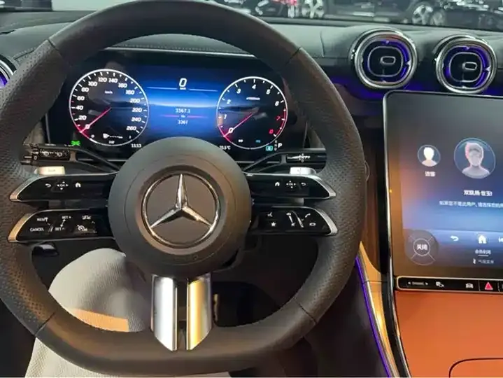 Mercedes Benz GLC 2025 changed to GLC 300 L 4MATIC dynamic 5 seats 6