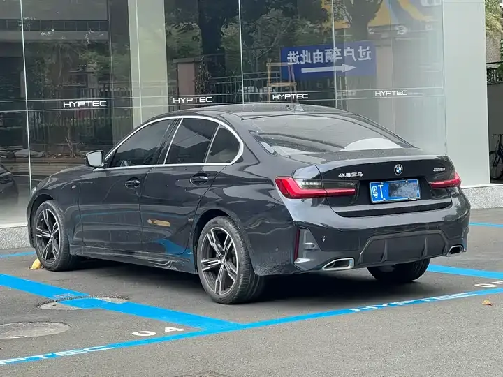 BMW 3 Series 2024 325i M Sports Suit 5